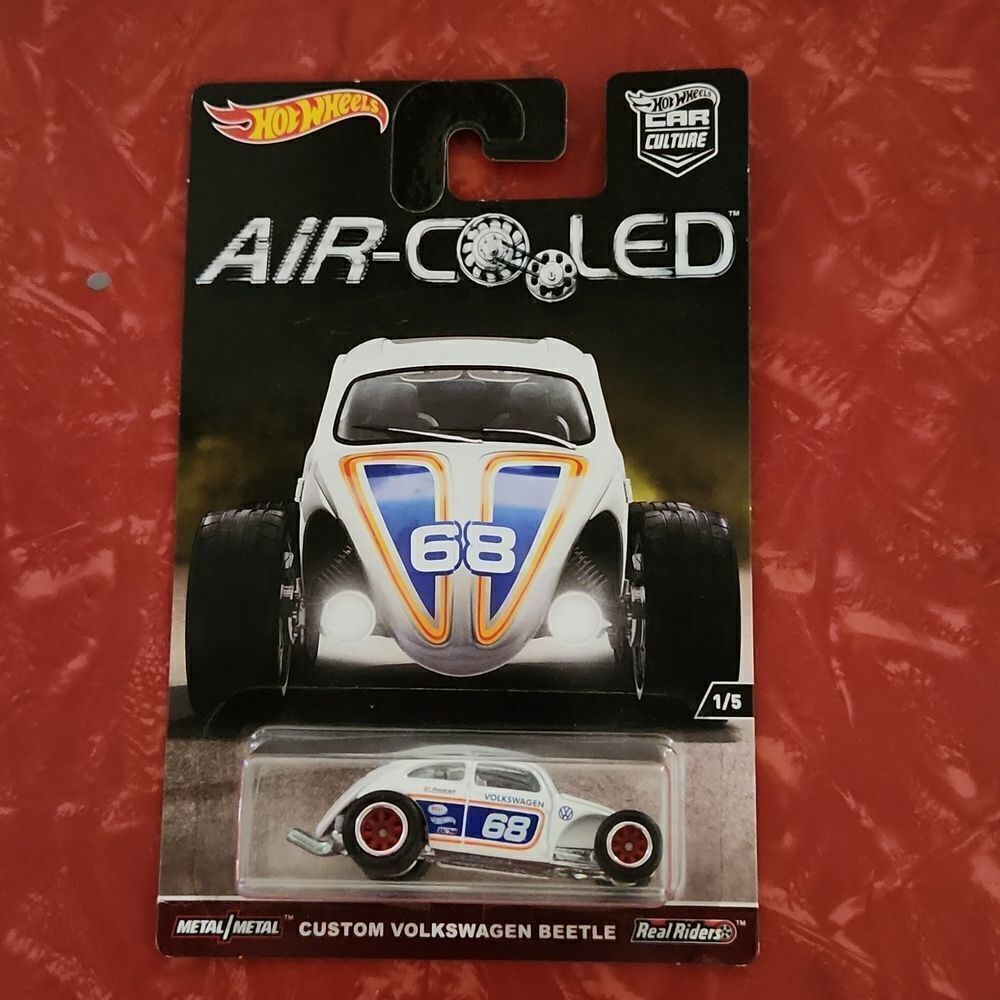 Custom Volkswagon Beetle Air Cooled 2016 Hot Wheels Car NIP